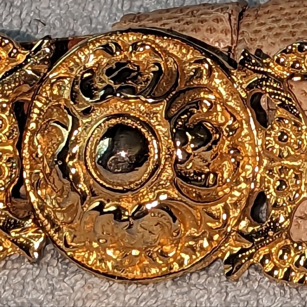 Vintage Alexis Kirk tan lizard texture leather belt. - Picture 5 of 9